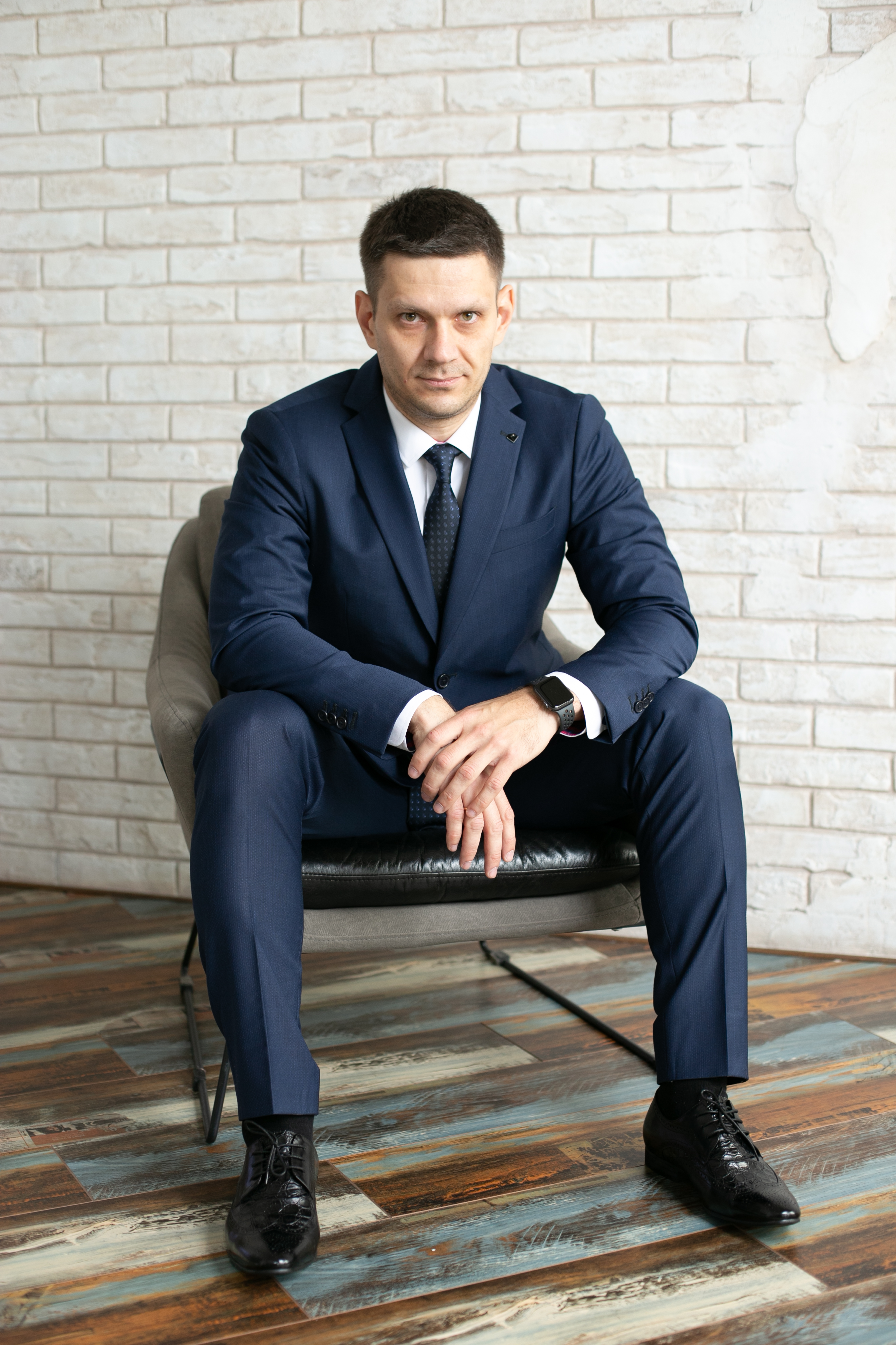 Адвокат Кирилл Наумов за работой